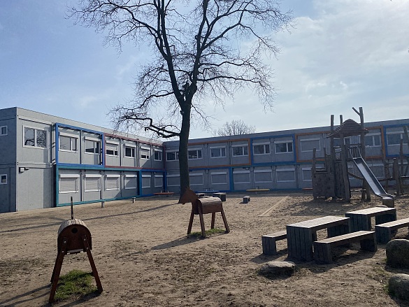 Spielger&auml;te auf dem Schulhof
